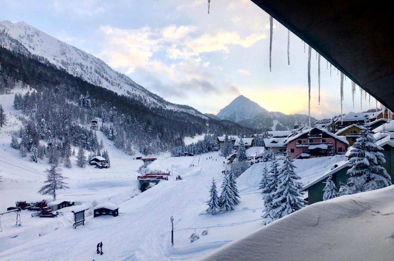Hotel Piccolo Chalet Клав'єре Екстер'єр фото