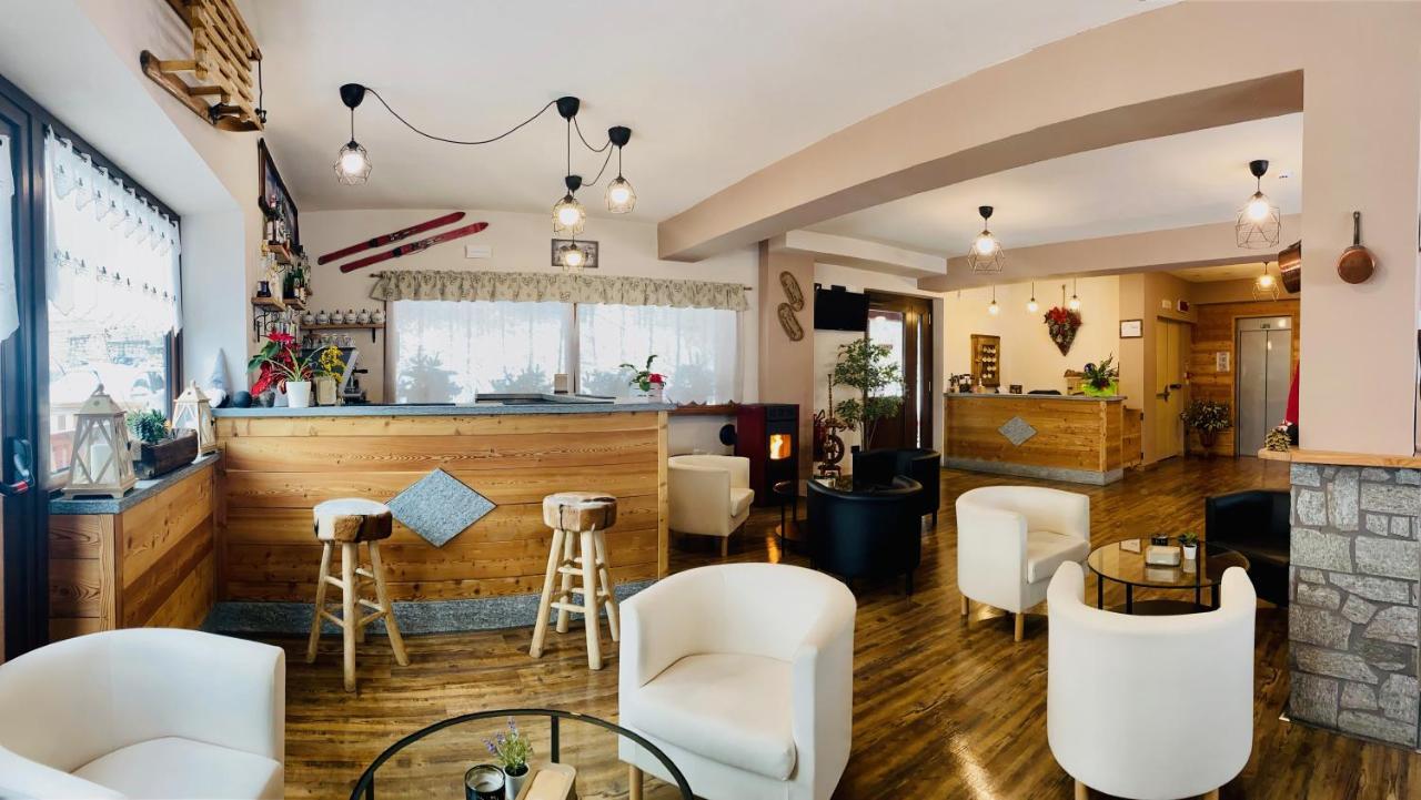 Hotel Piccolo Chalet Клав'єре Екстер'єр фото